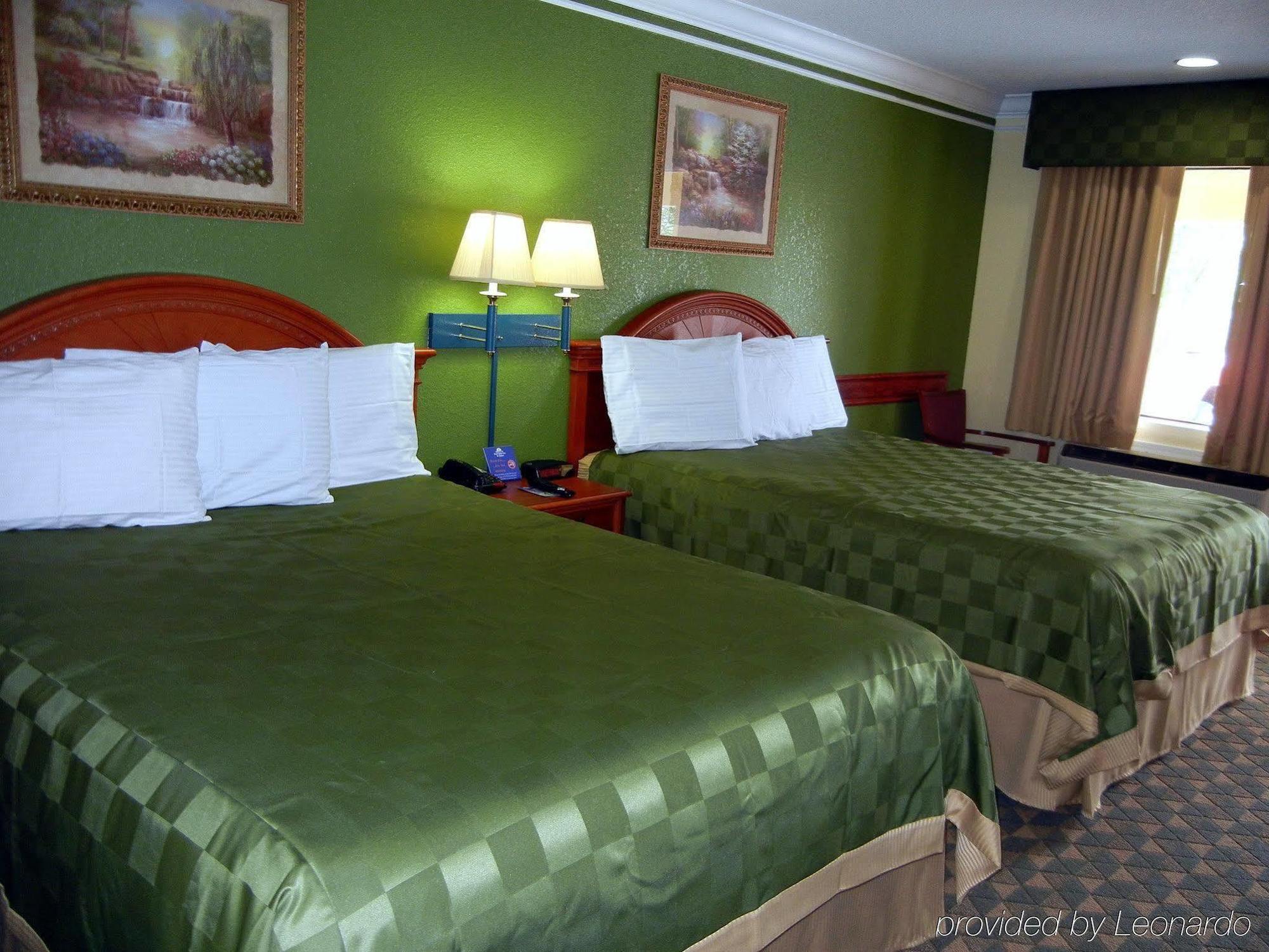 Americas Best Value Inn & Suites-Alvin/Houston Ruang foto