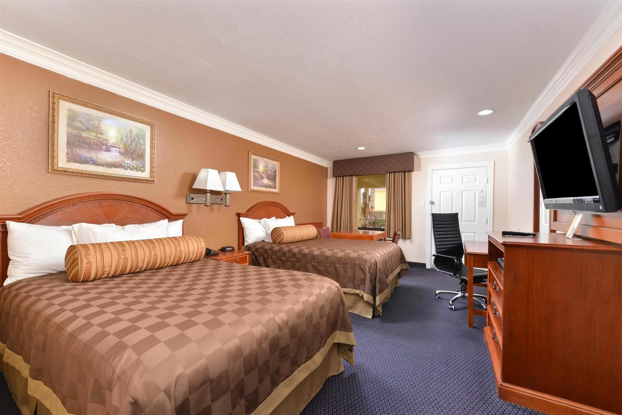 Americas Best Value Inn & Suites-Alvin/Houston Bagian luar foto